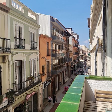 Apartamento Centrico En Calella Bagian luar foto